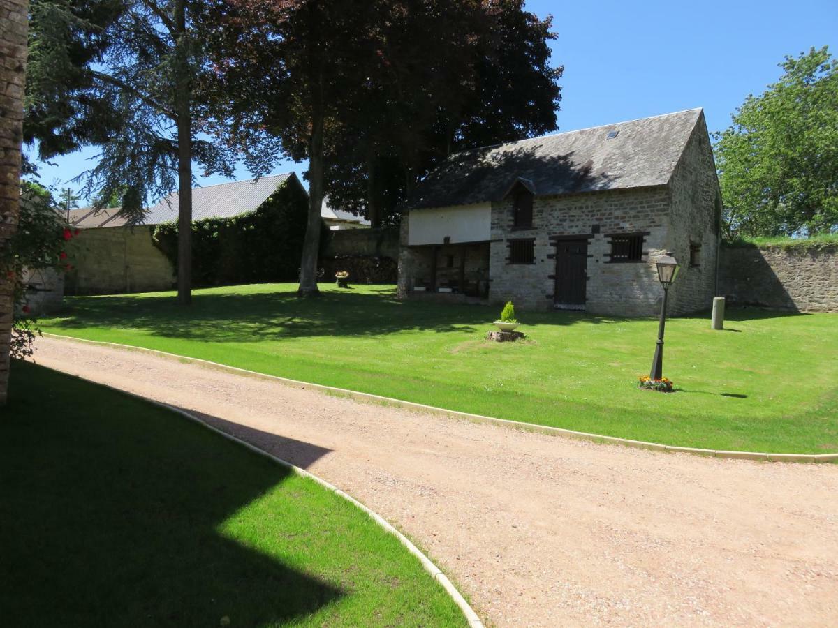 Le Manoir De Placy - Chambres D'Hotes Clécy Eksteriør billede