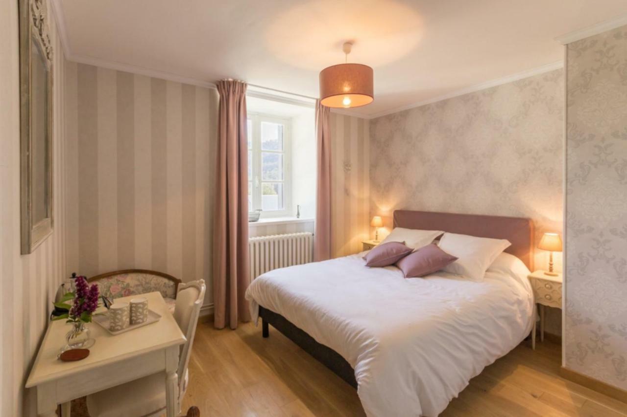 Le Manoir De Placy - Chambres D'Hotes Clécy Eksteriør billede