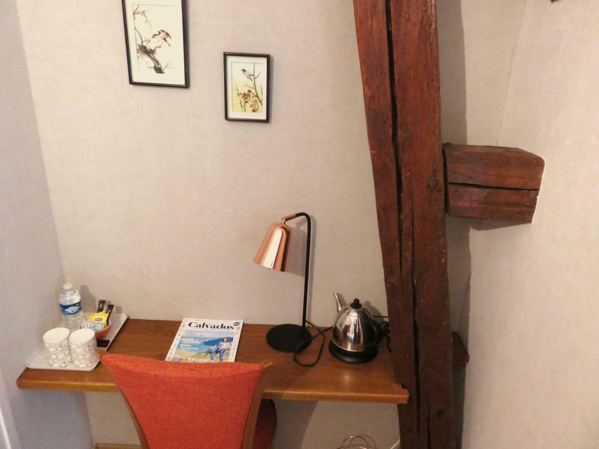 Le Manoir De Placy - Chambres D'Hotes Clécy Eksteriør billede